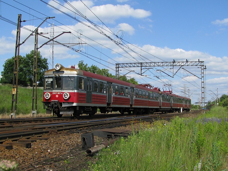 EN57-987